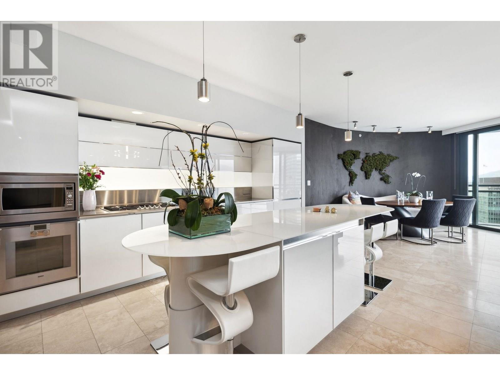 3006 838 W HASTINGS STREET