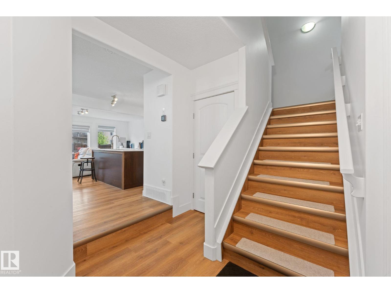 5964 164 AV NW