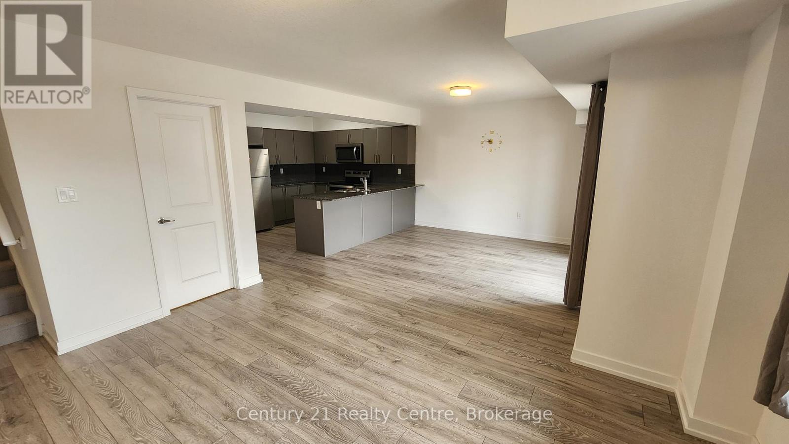 191 WEST OAK TRAIL