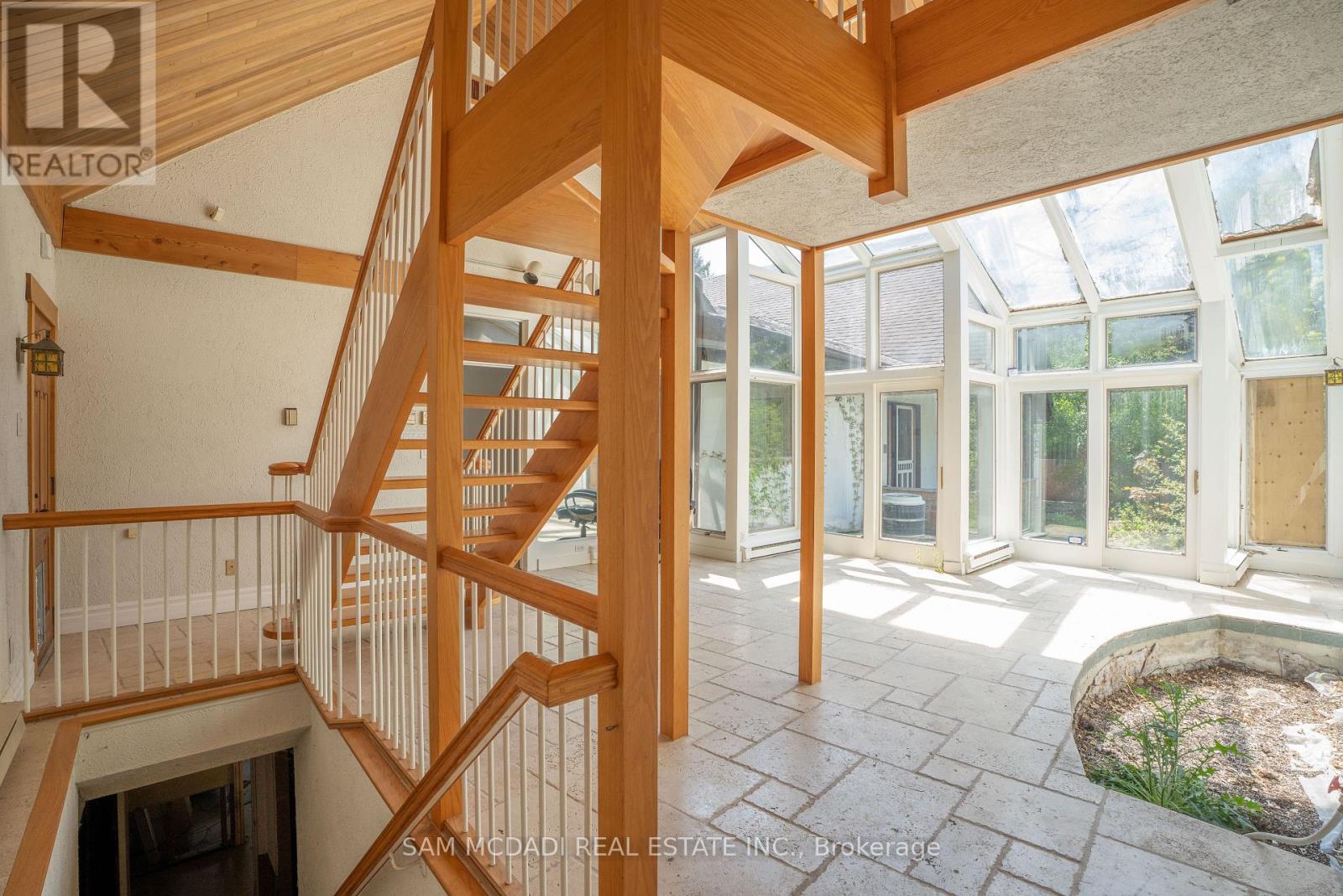 1588 WATERSEDGE ROAD