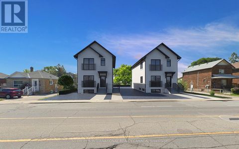 1925 LAWRENCE AVENUE W Toronto (Weston) ON M9N1G8