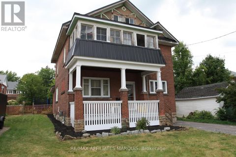 37 MCGILL STREET S Smiths Falls ON K7A3M8