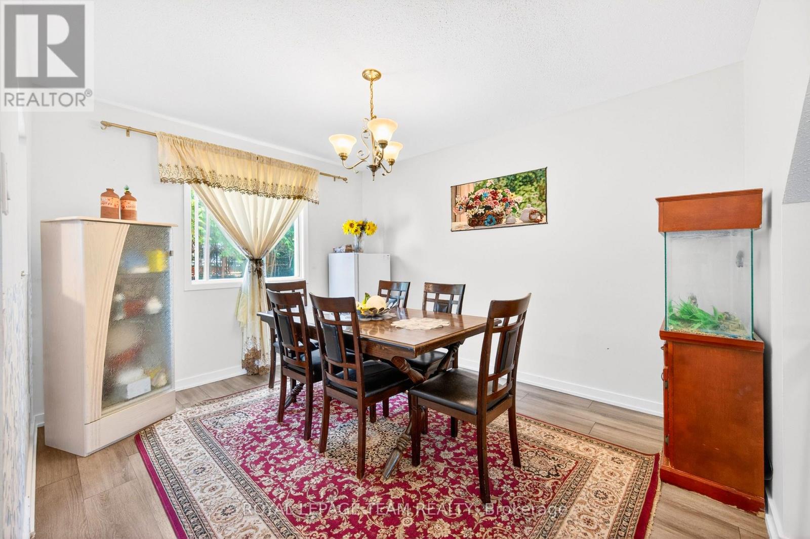 1631 SAXONY CRESCENT