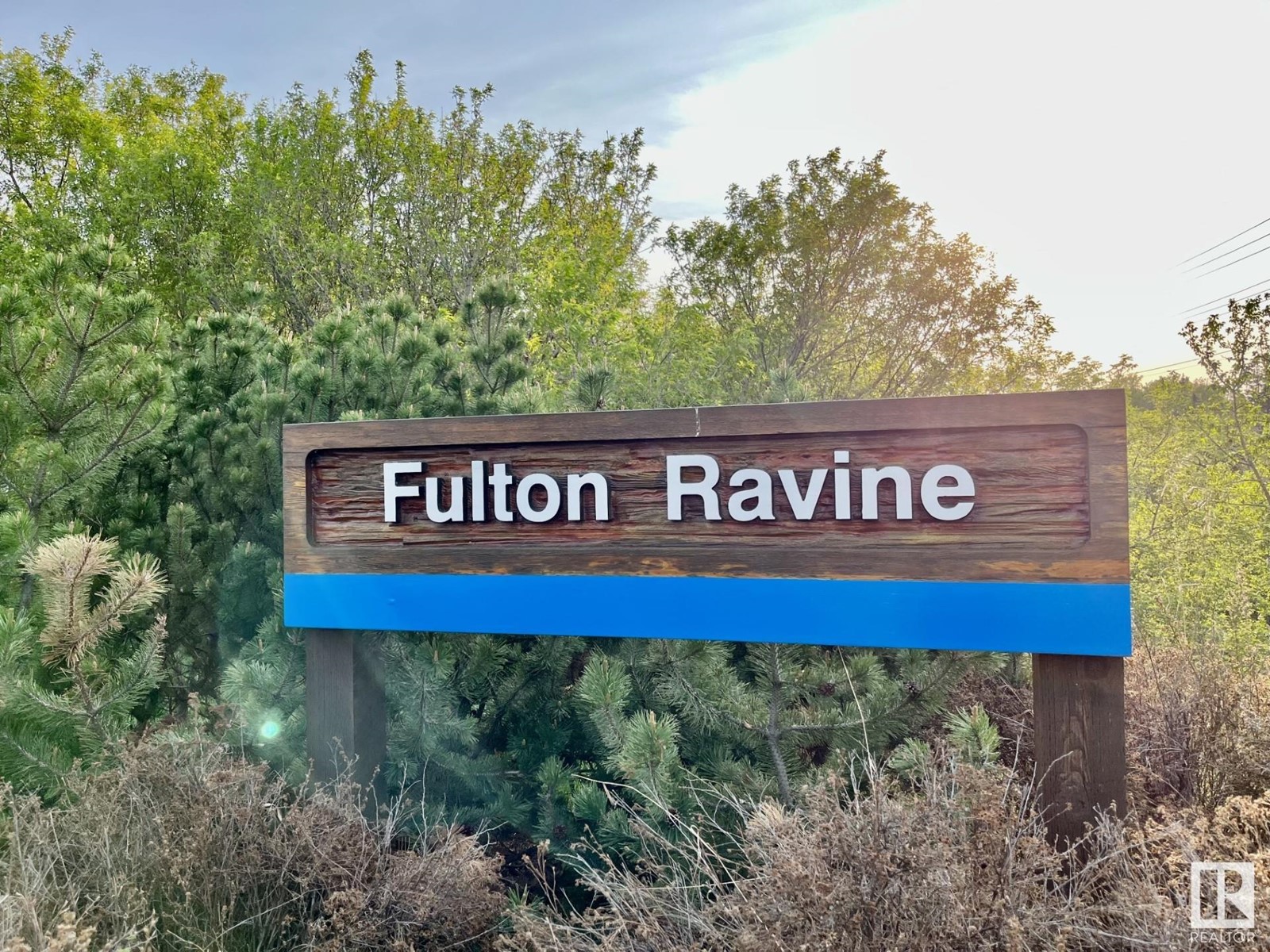 5606 105 AV NW