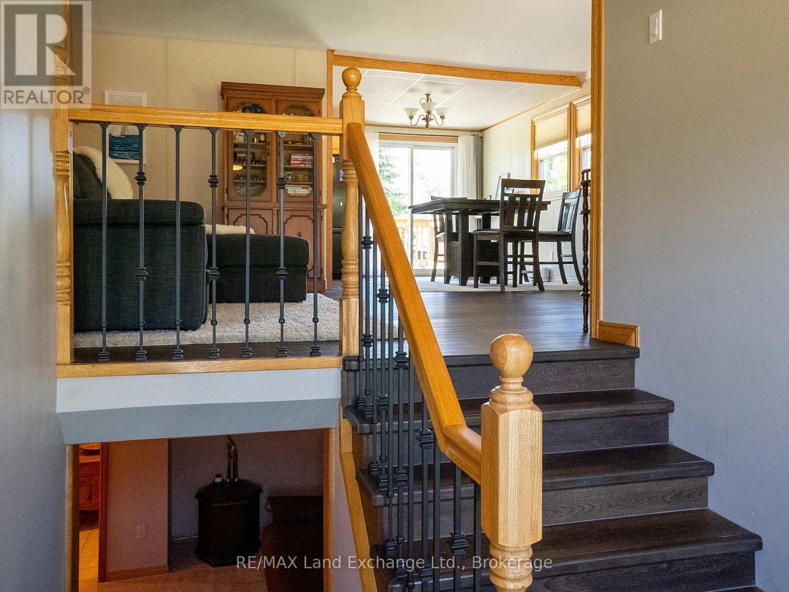 5 MACGREGOR BEACH ROAD