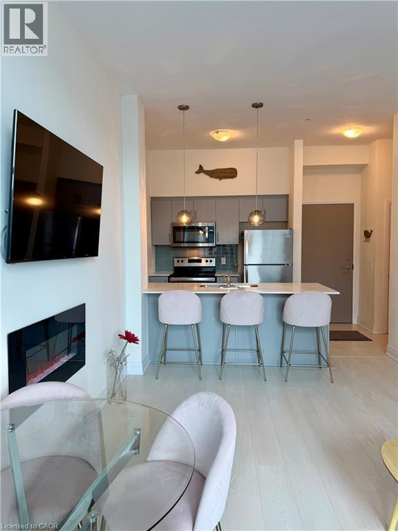 16 CONCORD Place Unit# 648