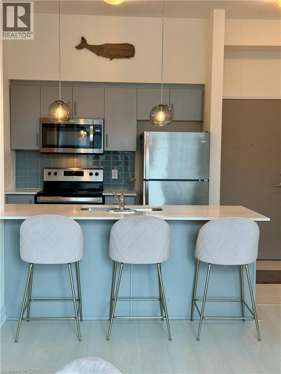 16 CONCORD Place Unit# 648