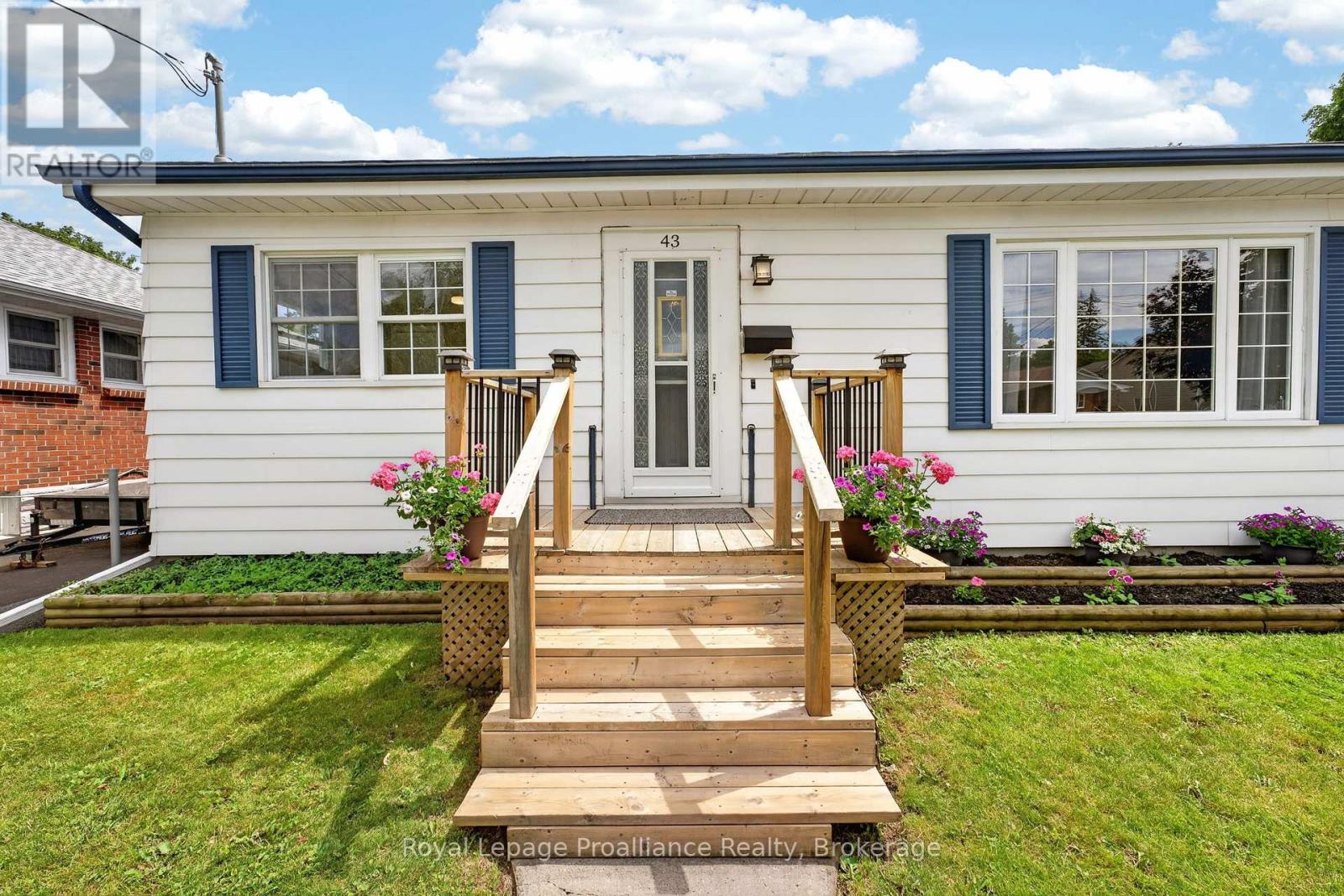 43 HASTINGS DRIVE