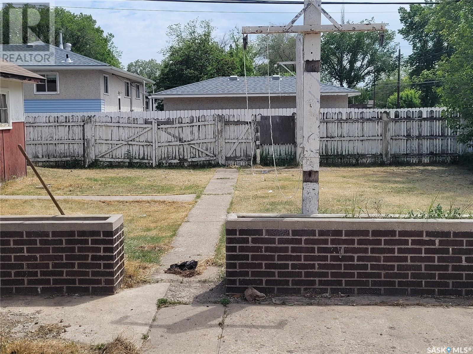 2805 20th STREET W