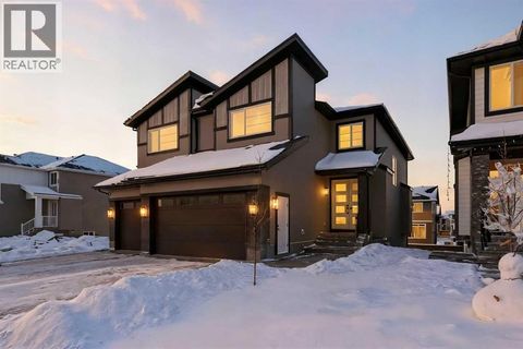 343 Waterford Grove Chestermere AB T1X2Z9
