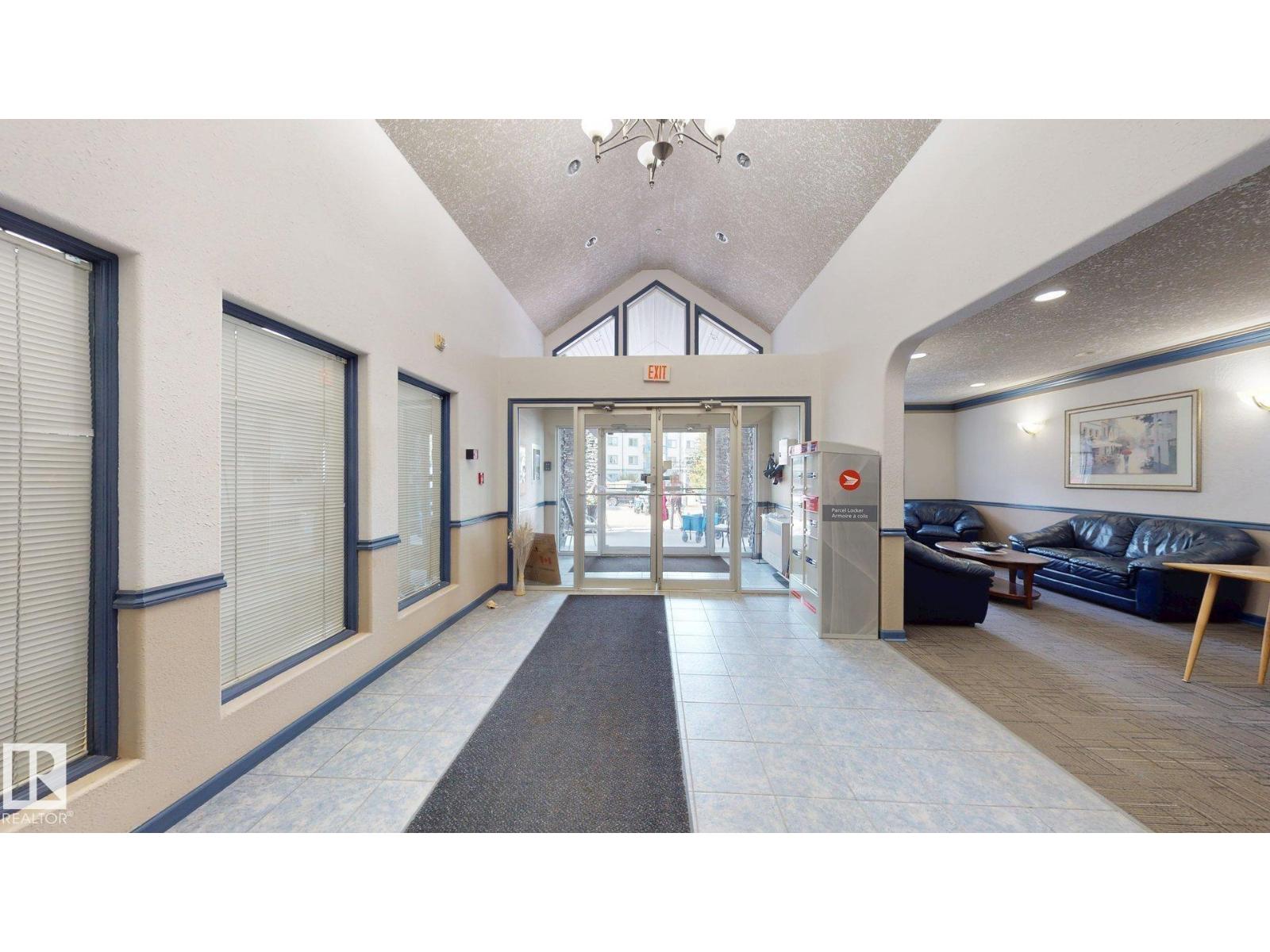 #405 16303 95 ST NW NW