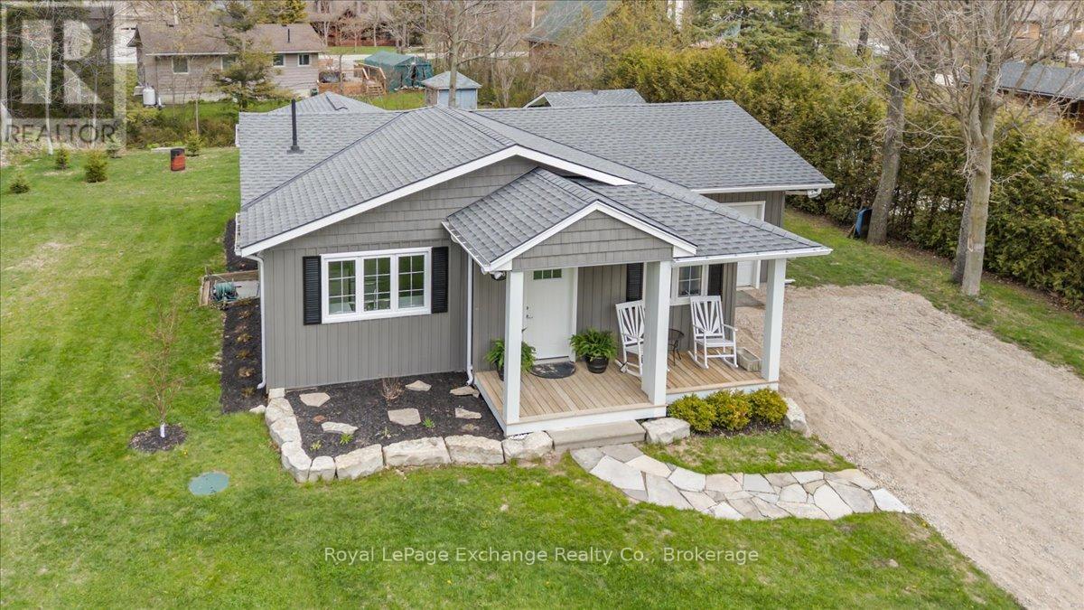 916 TANGLEWOOD DRIVE
