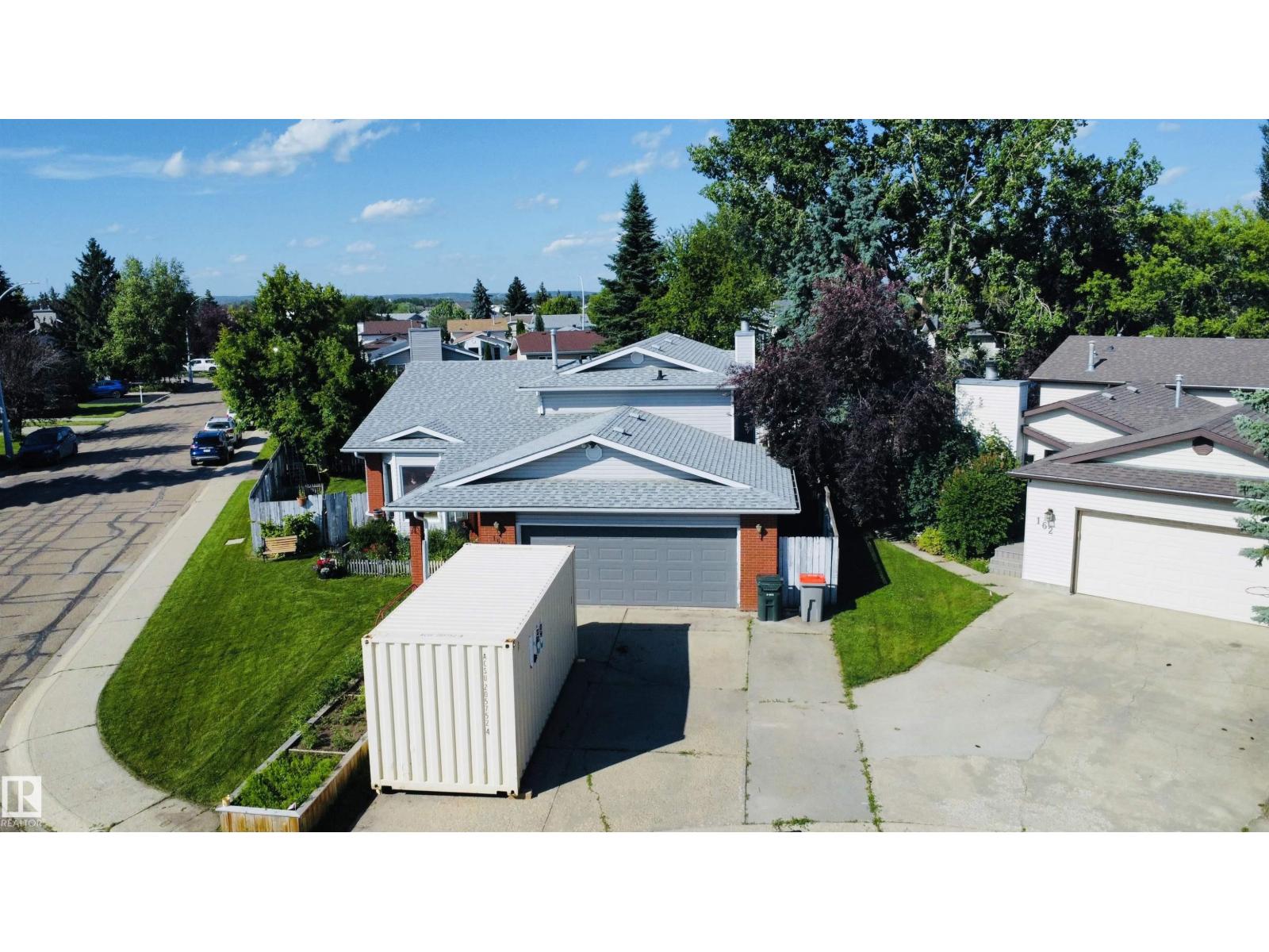 160 ST. ANDREWS DR