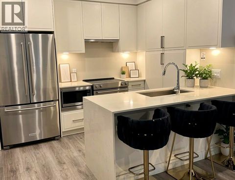 405 700 CLARKE ROAD Coquitlam BC V3J0K5