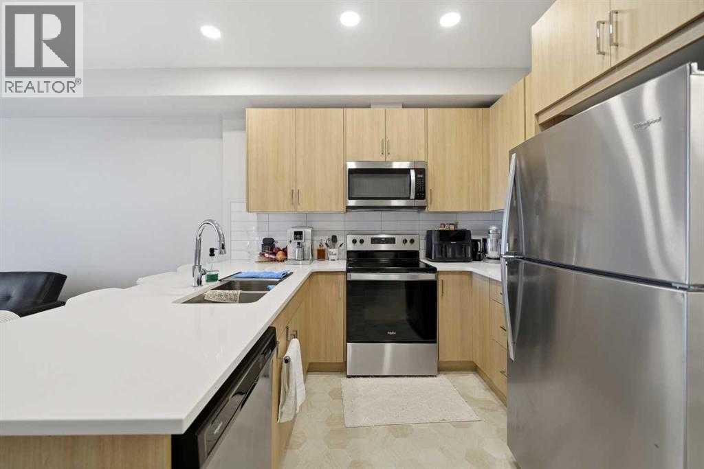 318, 55 wolf hollow Crescent SE