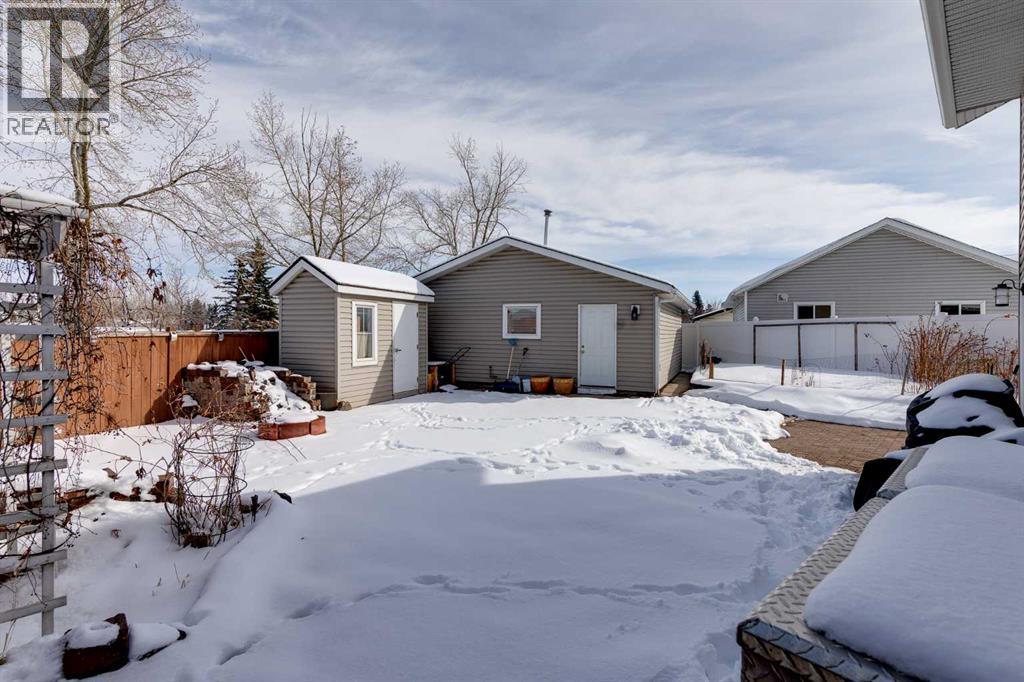 240 Summerwood Place SE