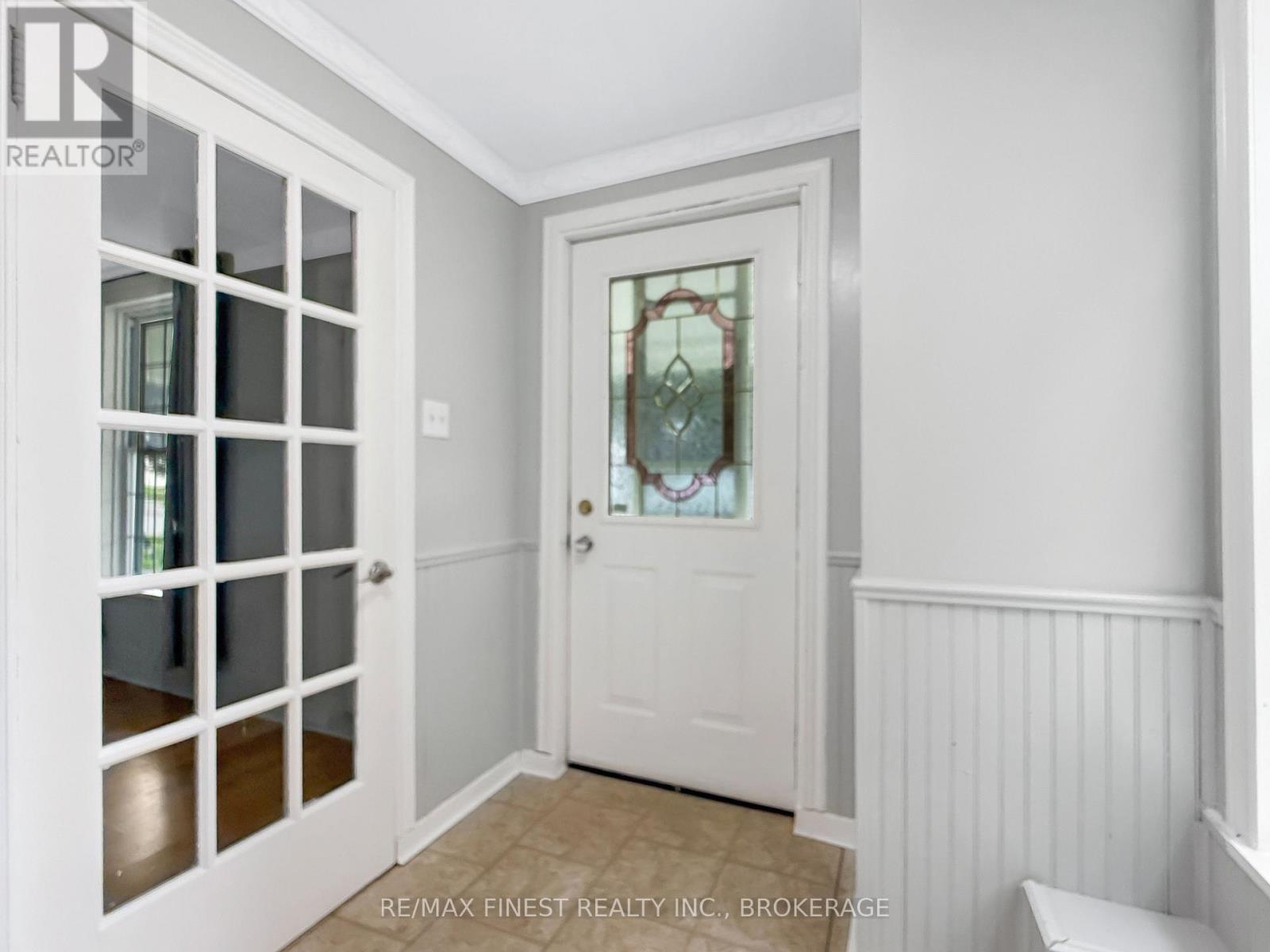 215 BROCK STREET