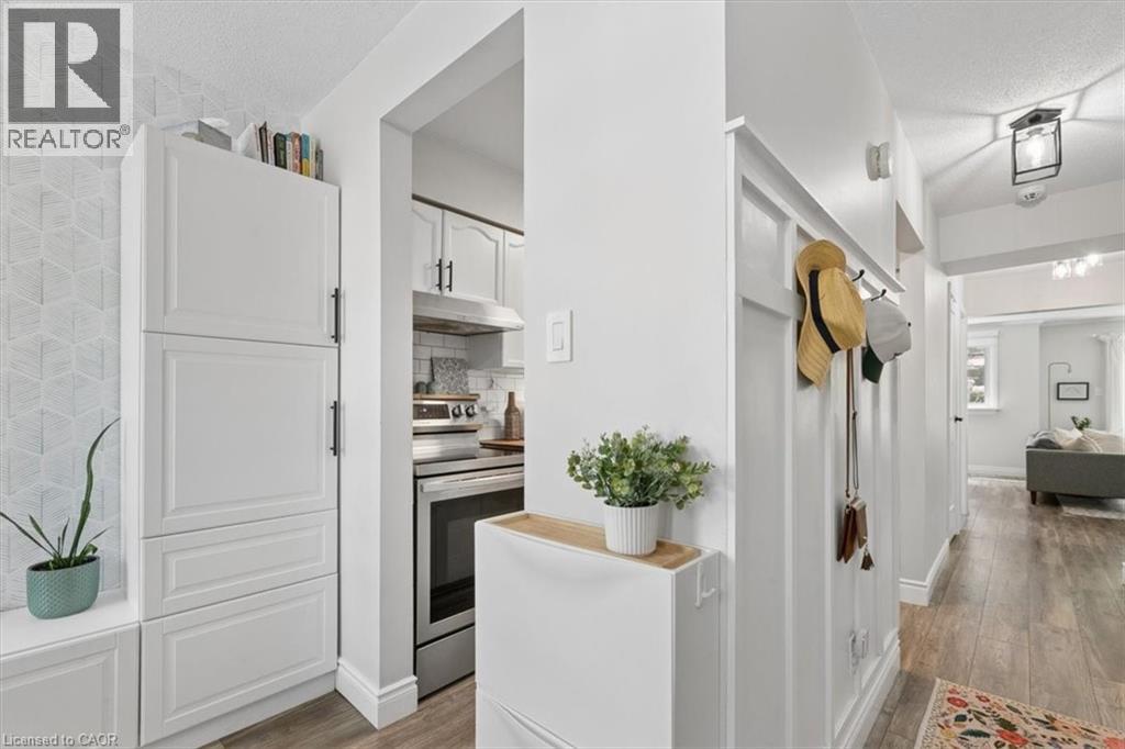 180 HIGHLAND Crescent Unit# 10