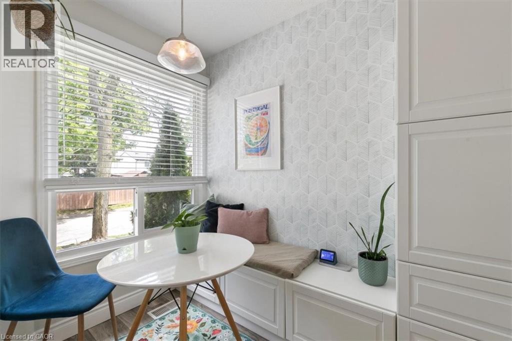 180 HIGHLAND Crescent Unit# 10