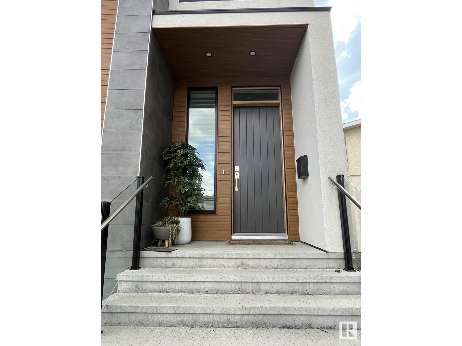 44A VALLEYVIEW CR NW