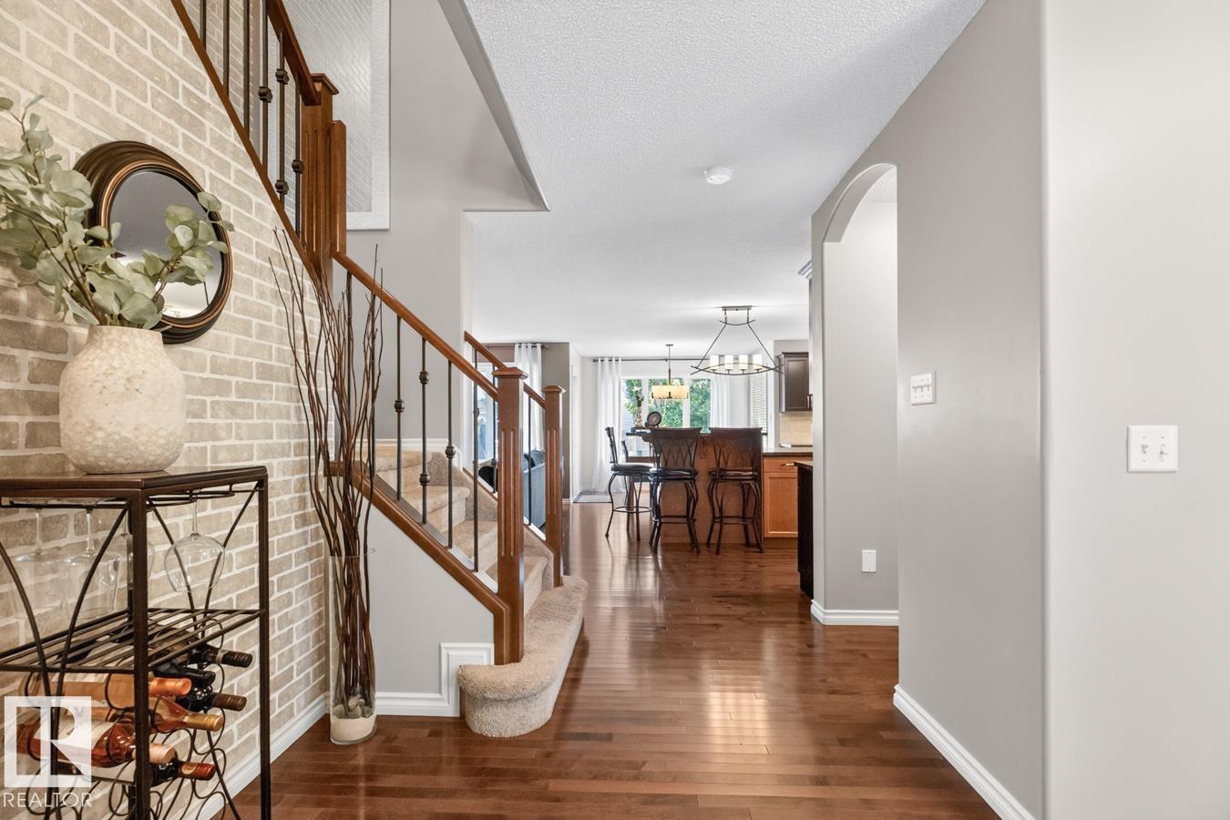 931 REGENCY DR