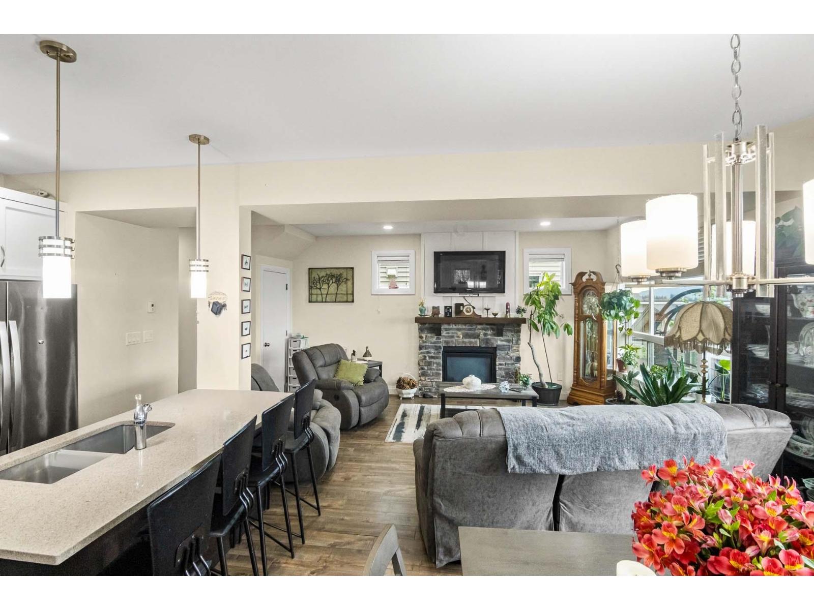 38 47042 MACFARLANE PLACE|Promontory