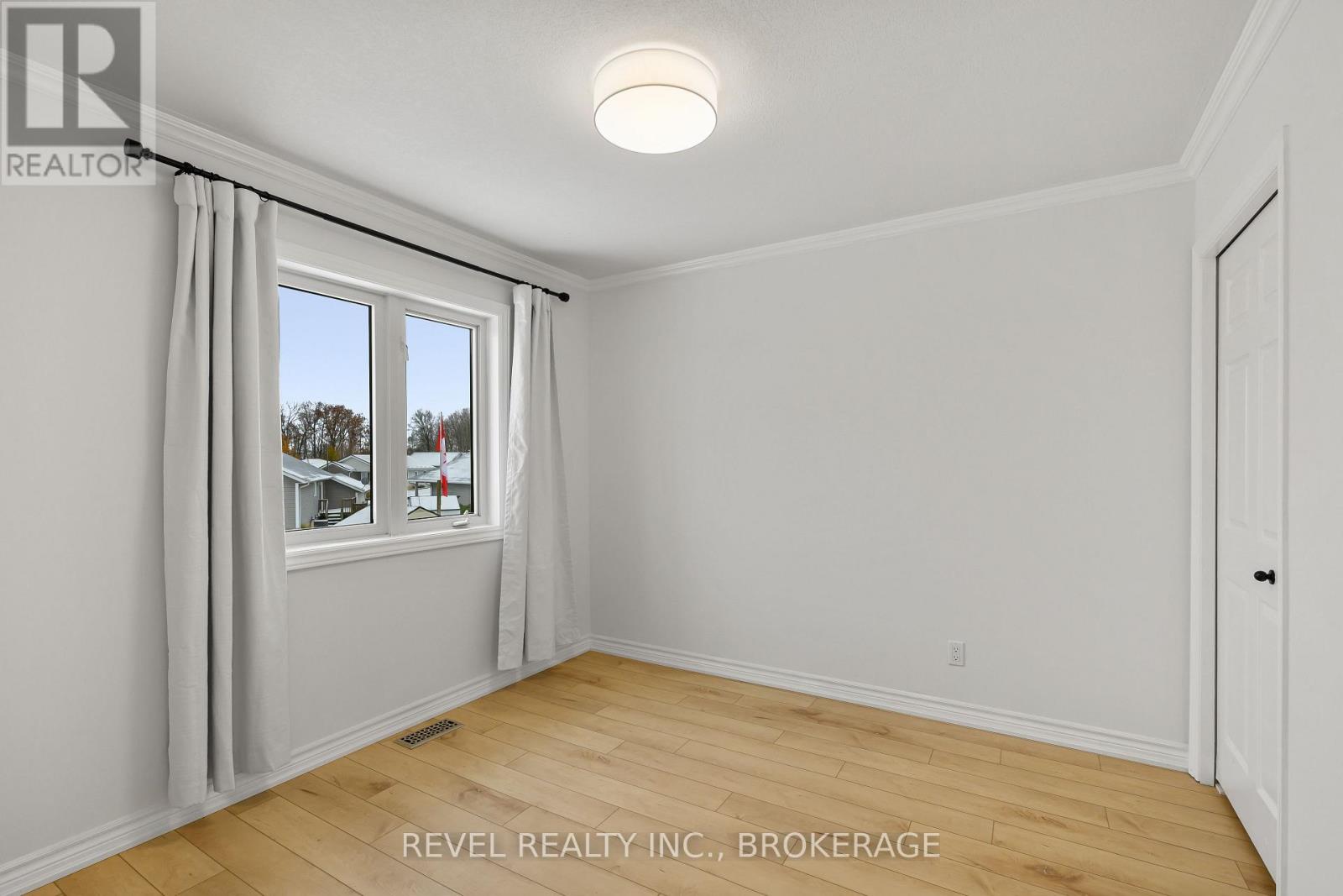 108 ISLANDVIEW DRIVE