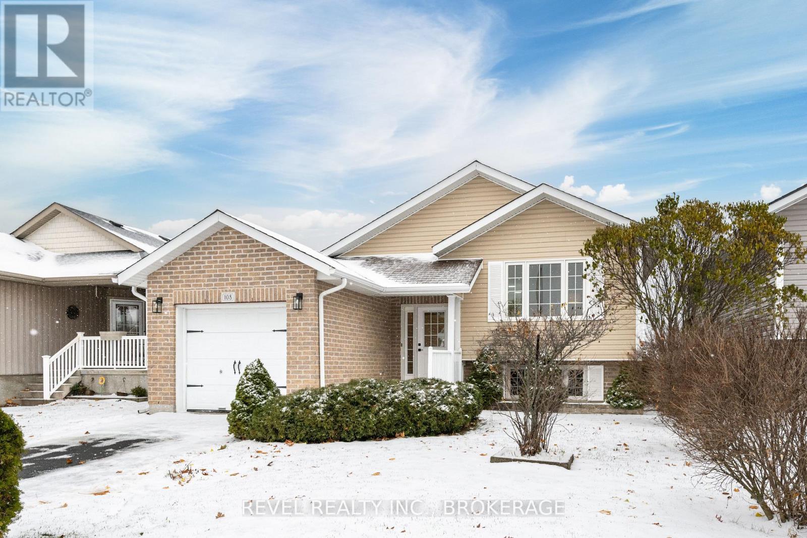 108 ISLANDVIEW DRIVE