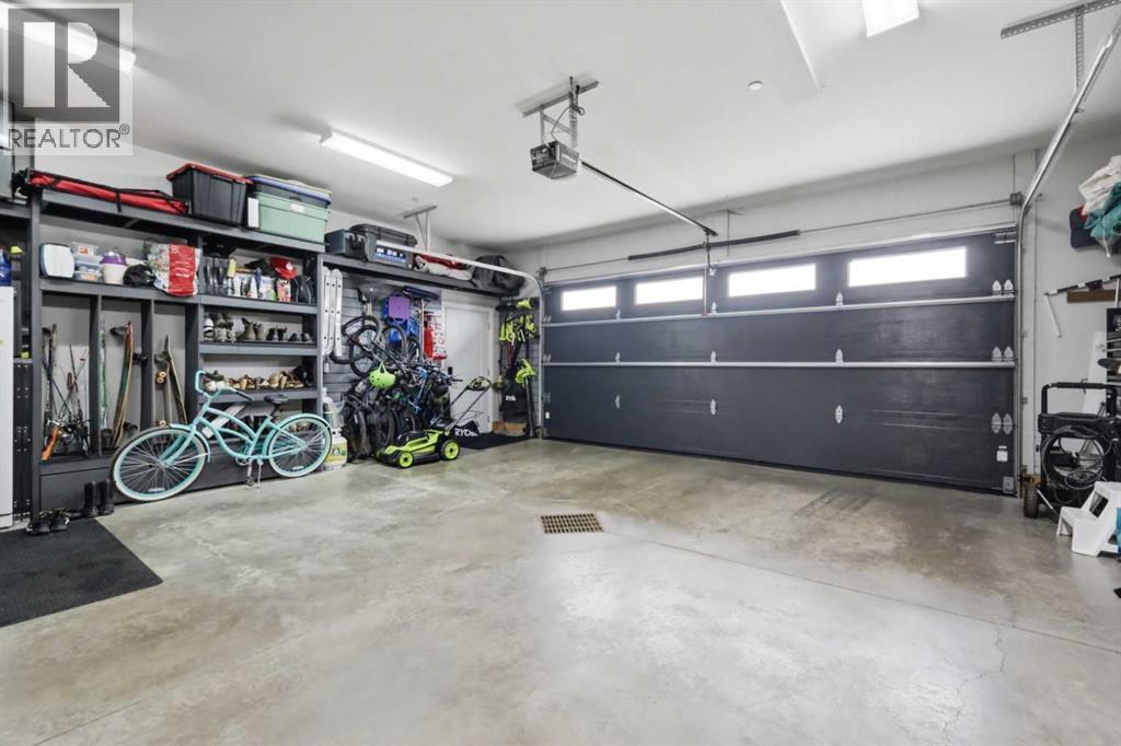 1 Meadow Close