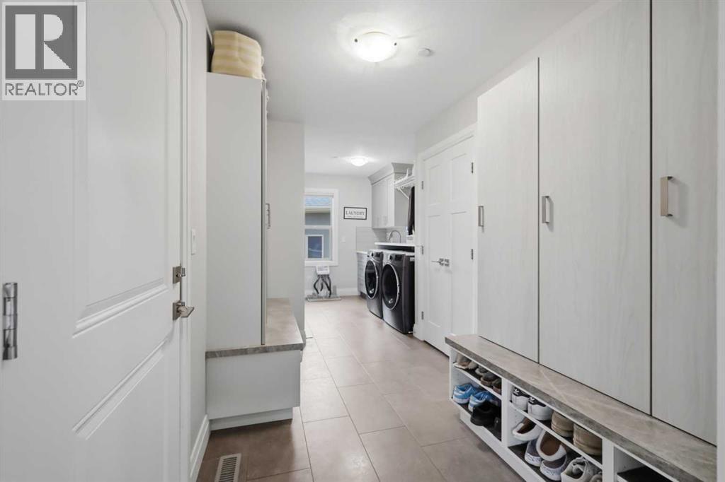 1 Meadow Close