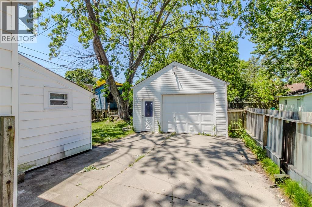 117 WALNUT AVENUE South