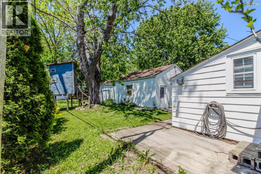 117 WALNUT AVENUE South