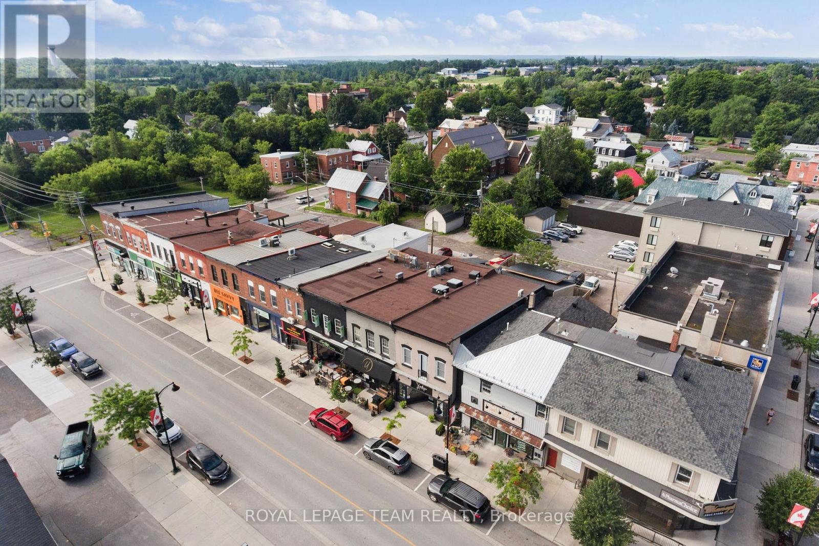 26 ELGIN STREET W