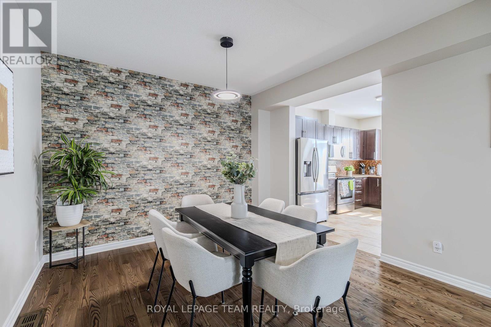 55 EMERALD POND PRIVATE