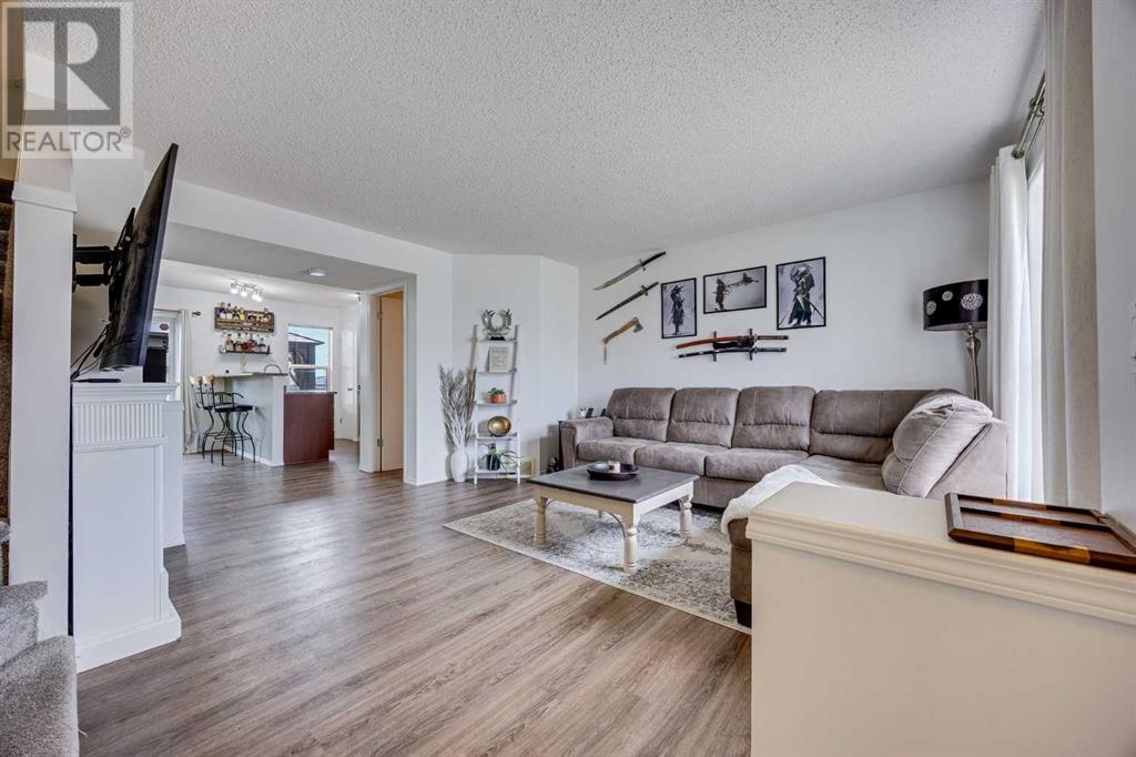 342 Elgin Point SE