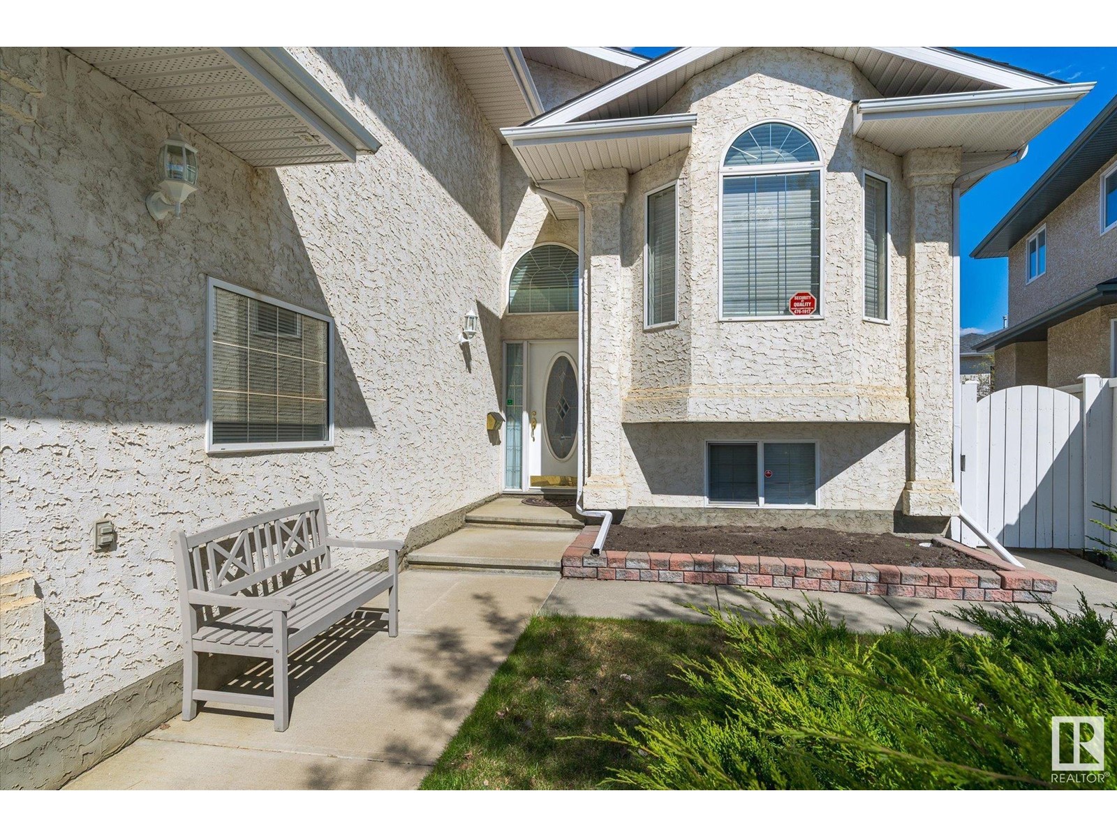 15939 88 ST NW