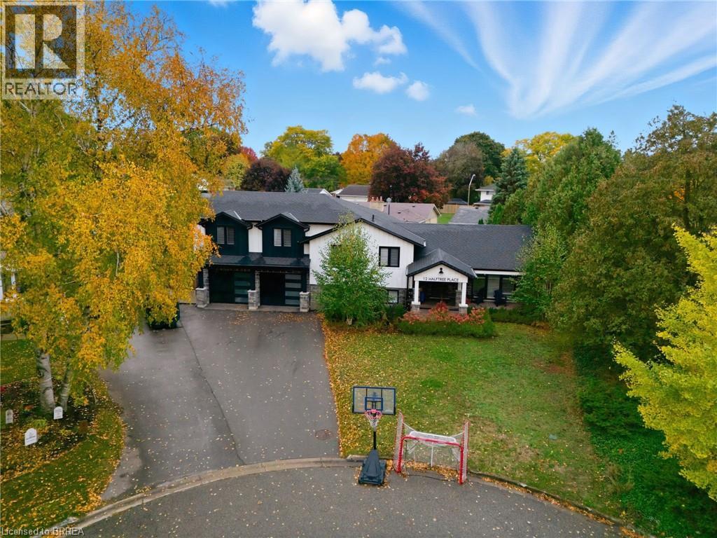 12 HALFTREE Place