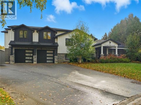 12 HALFTREE Place Brantford ON N3R5R6