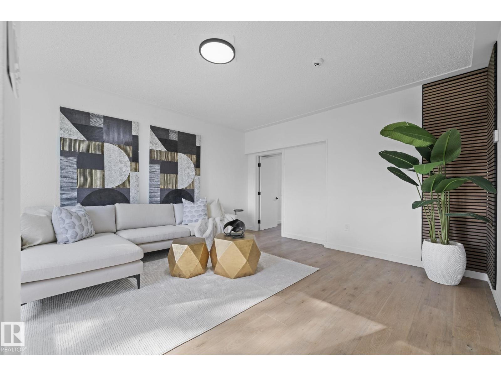 12822 70 ST NW