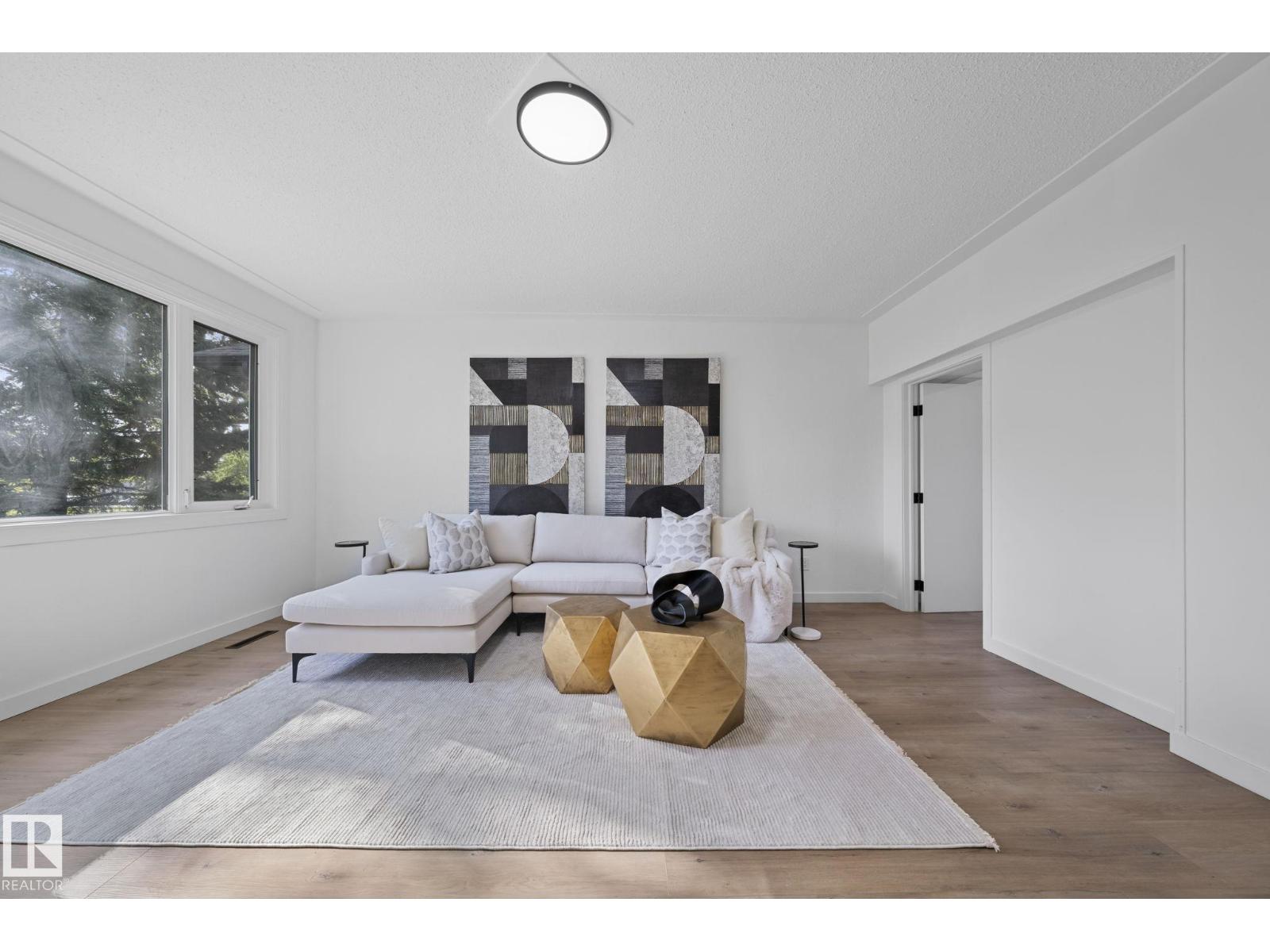 12822 70 ST NW