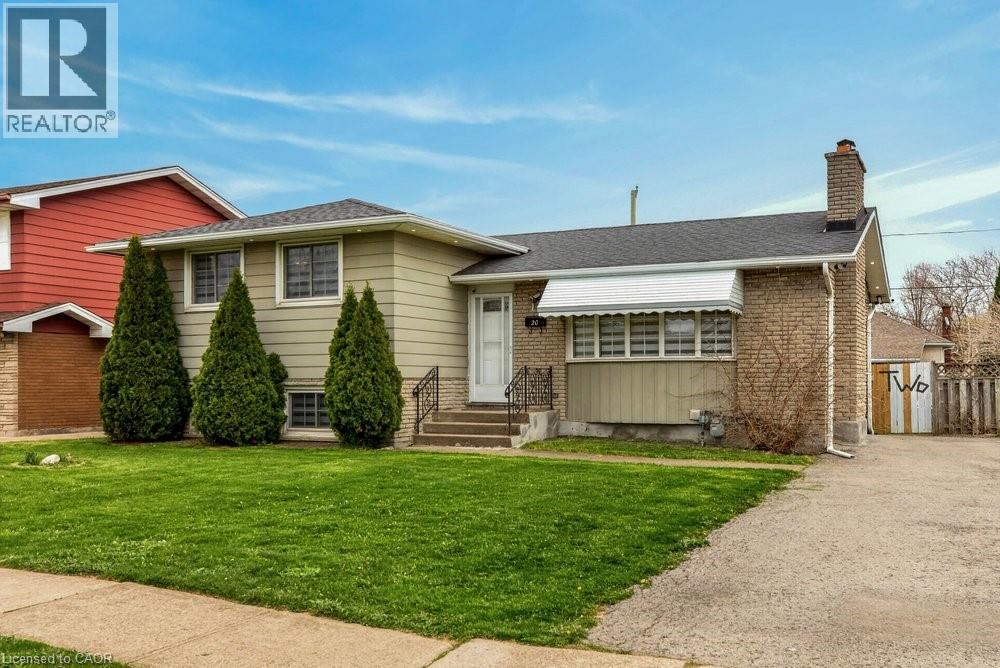 20 ST. CHARLES Drive