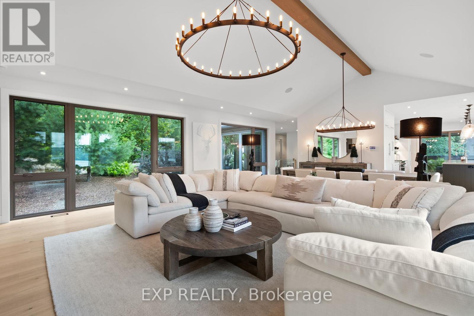 124 CLAREN CRESCENT