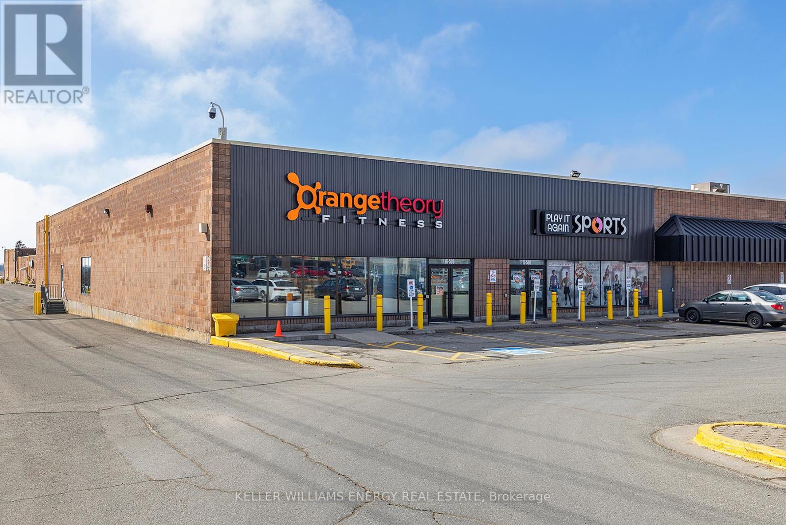 6B - 500 GARDINERS ROAD