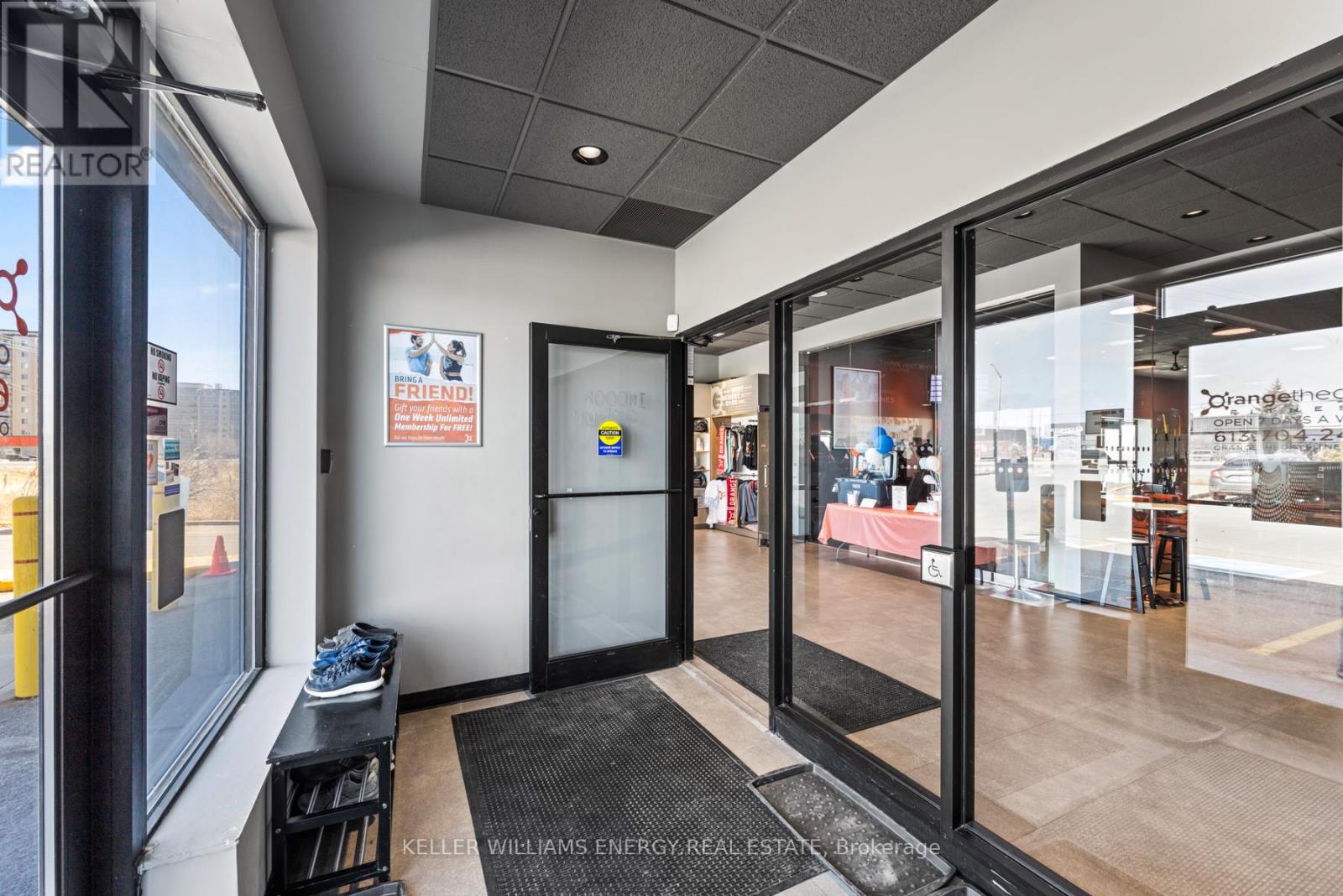 6B - 500 GARDINERS ROAD