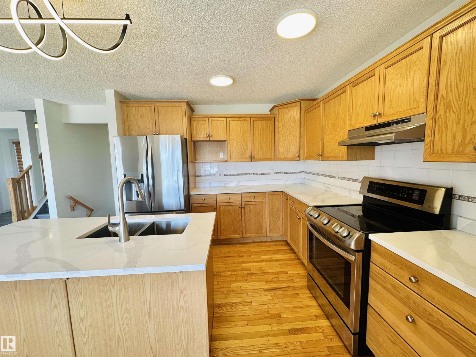 4811 152 AV NW