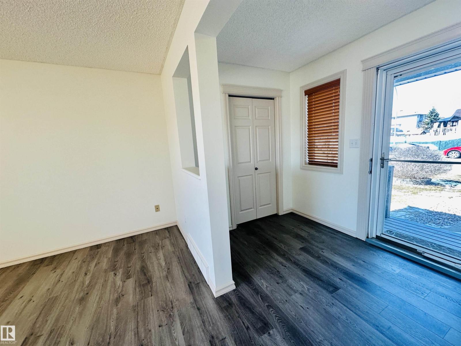 4811 152 AV NW