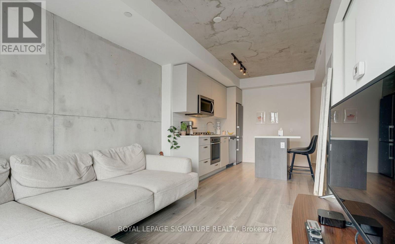 Photo 1 of 14 — 603 - 55 ONTARIO STREET Unit 603, Toronto (Moss Park), ON M5A0T8