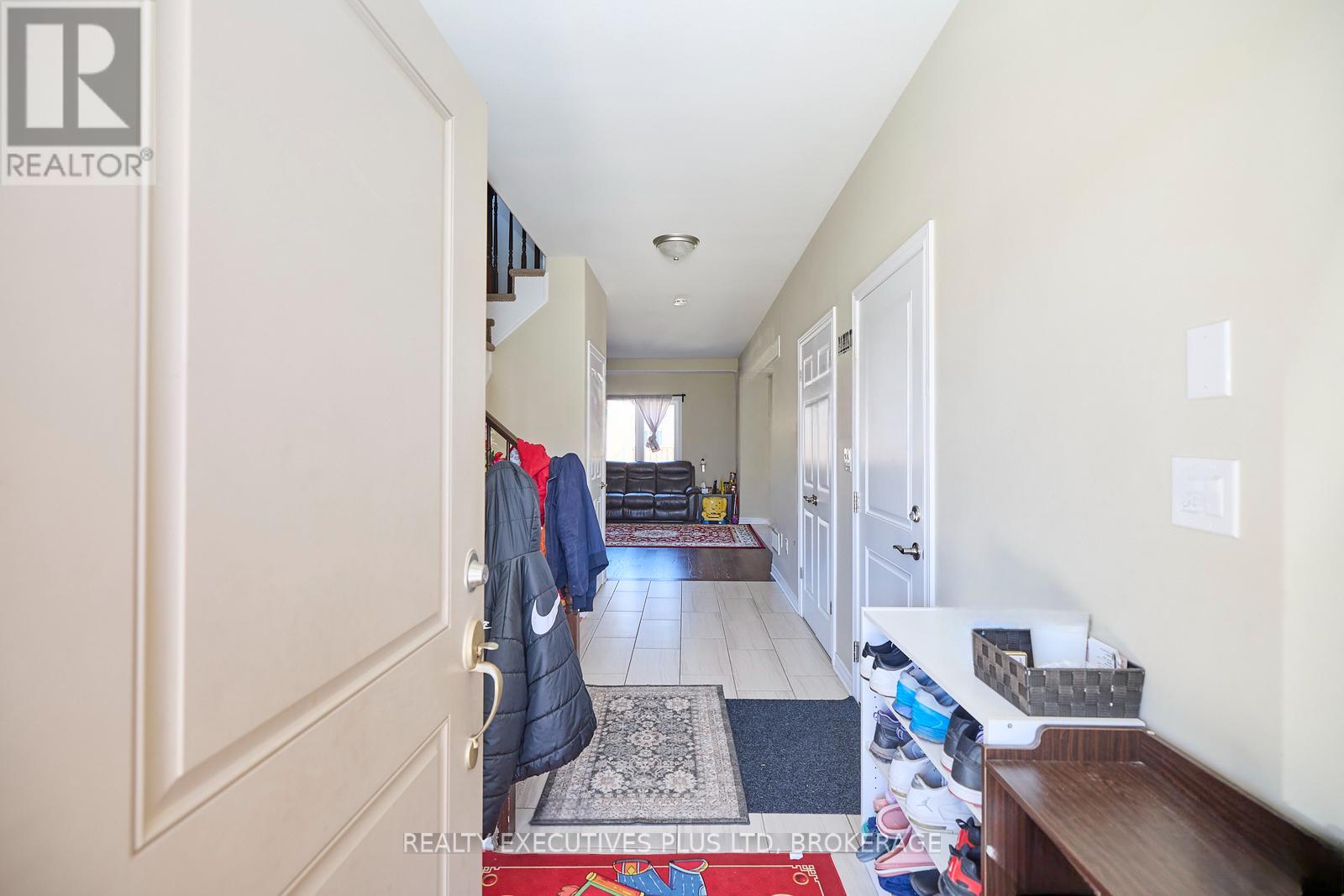 8433 ANGIE DRIVE
