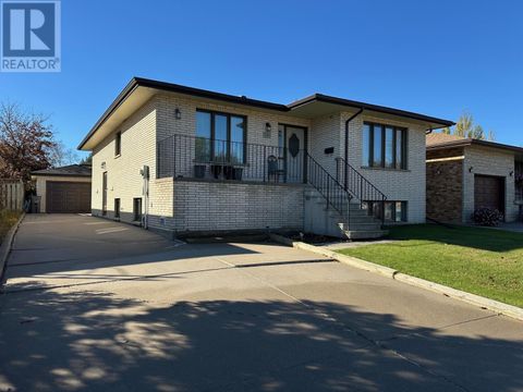 141 Cherry Ridge RD Thunder Bay ON P7G1A6