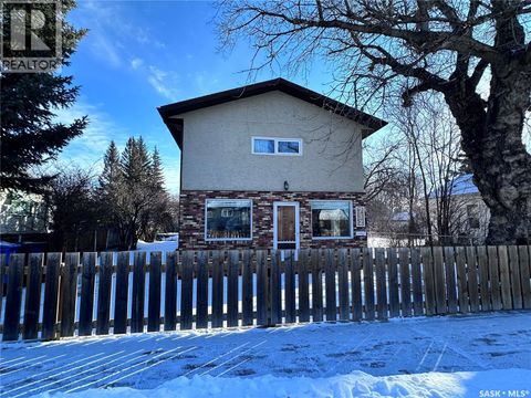 732 101st STREET North Battleford SK S9A0Z1